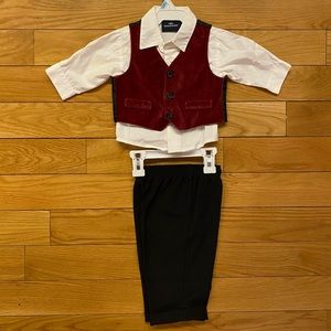 Dockers 3 piece set 3-6 months